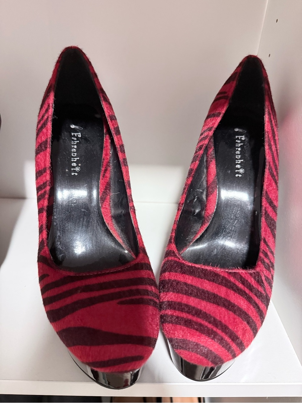 Red Zebra Pattern Women's Pumps